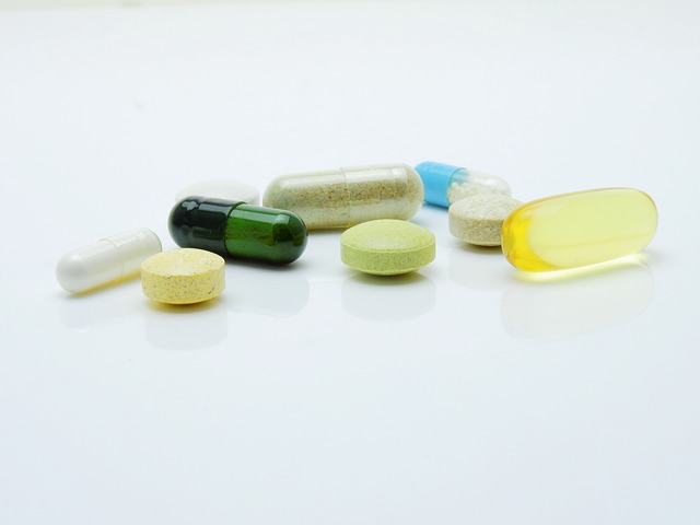 různobarevné tabletky